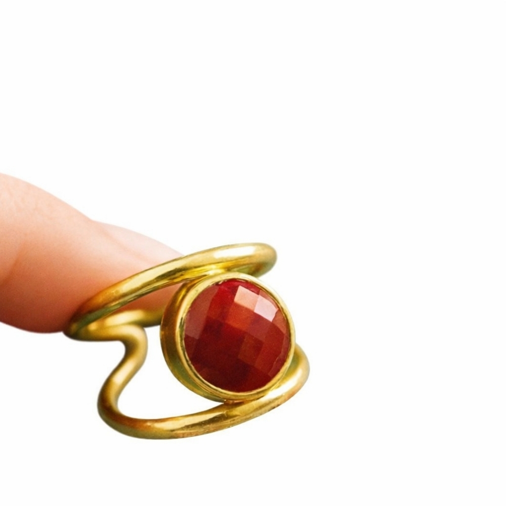 Adjustable Gold-Tone Ring with Faceted Red Stone | Boho Statement - Picture 3 of 7
